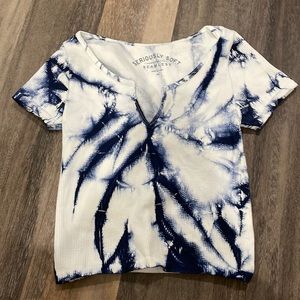navy tie die crop top